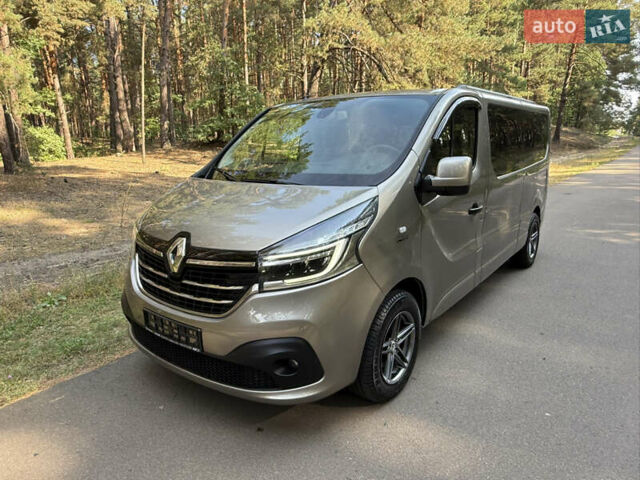 Сірий Рено Трафік, об'ємом двигуна 2 л та пробігом 190 тис. км за 24800 $, фото 5 на Automoto.ua