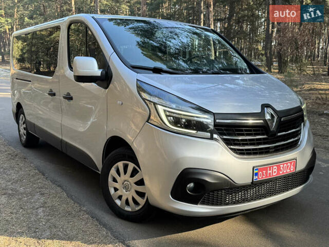 Серый Рено Трафик, объемом двигателя 2 л и пробегом 212 тыс. км за 24800 $, фото 45 на Automoto.ua