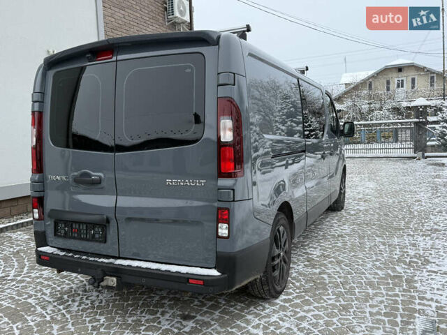 Сірий Рено Трафік, об'ємом двигуна 2 л та пробігом 199 тис. км за 29900 $, фото 135 на Automoto.ua