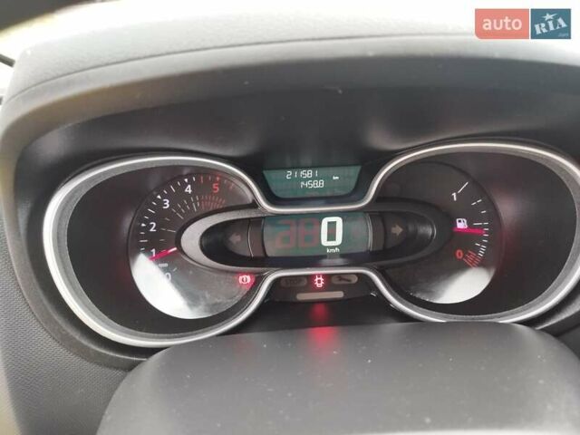 Серый Рено Трафик, объемом двигателя 2 л и пробегом 212 тыс. км за 16300 $, фото 25 на Automoto.ua