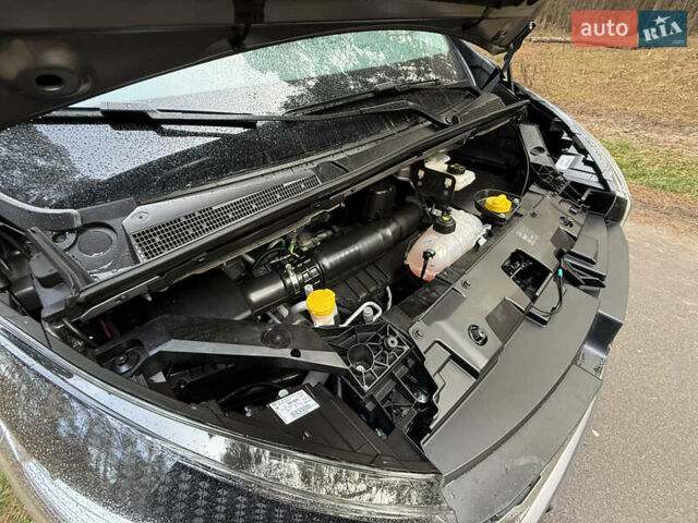 Серый Рено Трафик, объемом двигателя 2 л и пробегом 52 тыс. км за 28800 $, фото 66 на Automoto.ua