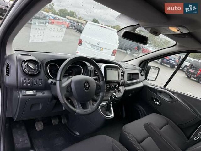 Серый Рено Трафик, объемом двигателя 2 л и пробегом 138 тыс. км за 22900 $, фото 28 на Automoto.ua