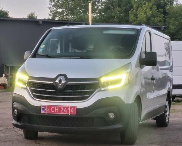 Серый Рено Трафик, объемом двигателя 2 л и пробегом 168 тыс. км за 17800 $, фото 37 на Automoto.ua