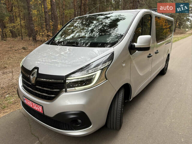 Сірий Рено Трафік, об'ємом двигуна 2 л та пробігом 135 тис. км за 34800 $, фото 38 на Automoto.ua