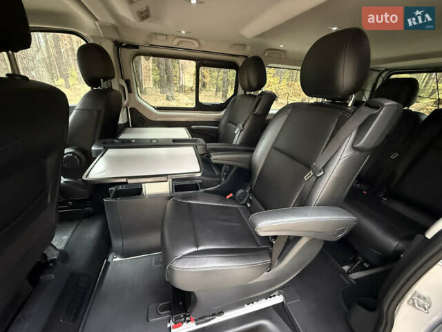 Сірий Рено Трафік, об'ємом двигуна 2 л та пробігом 135 тис. км за 34800 $, фото 98 на Automoto.ua