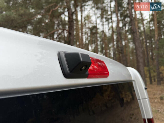 Сірий Рено Трафік, об'ємом двигуна 2 л та пробігом 135 тис. км за 34800 $, фото 29 на Automoto.ua