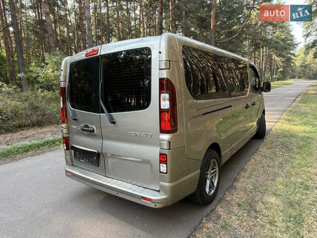 Сірий Рено Трафік, об'ємом двигуна 2 л та пробігом 190 тис. км за 24800 $, фото 31 на Automoto.ua