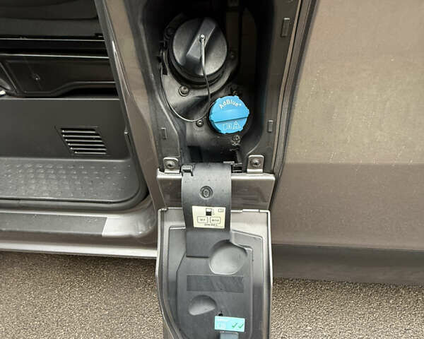 Серый Рено Трафик, объемом двигателя 2 л и пробегом 52 тыс. км за 28800 $, фото 33 на Automoto.ua