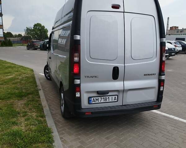 Серый Рено Трафик, объемом двигателя 2 л и пробегом 212 тыс. км за 16300 $, фото 38 на Automoto.ua