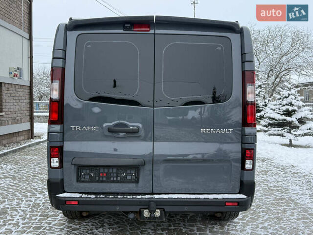 Сірий Рено Трафік, об'ємом двигуна 2 л та пробігом 199 тис. км за 29900 $, фото 154 на Automoto.ua