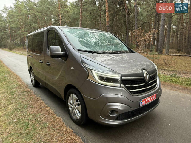 Серый Рено Трафик, объемом двигателя 2 л и пробегом 52 тыс. км за 28800 $, фото 53 на Automoto.ua