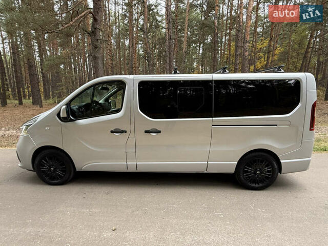 Сірий Рено Трафік, об'ємом двигуна 2 л та пробігом 135 тис. км за 34800 $, фото 7 на Automoto.ua