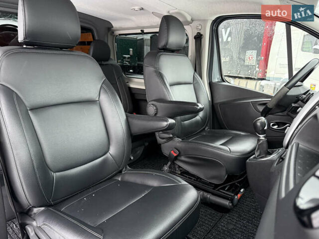 Сірий Рено Трафік, об'ємом двигуна 2 л та пробігом 199 тис. км за 29900 $, фото 41 на Automoto.ua