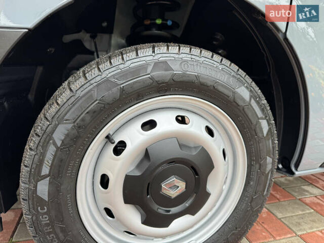 Сірий Рено Трафік, об'ємом двигуна 2 л та пробігом 209 тис. км за 21800 $, фото 51 на Automoto.ua