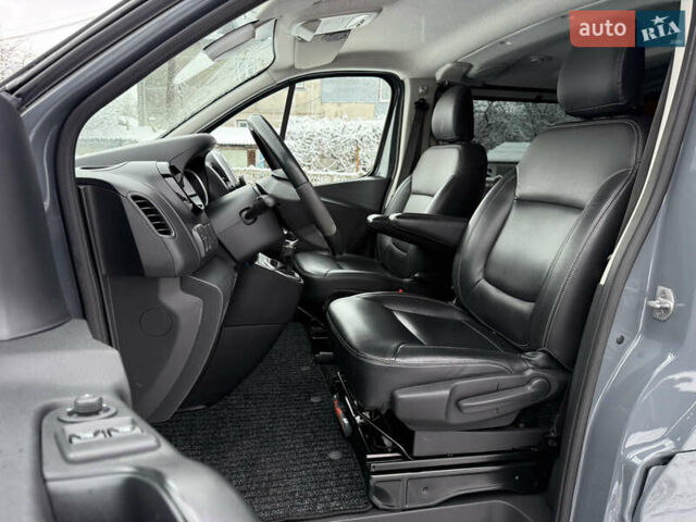 Сірий Рено Трафік, об'ємом двигуна 2 л та пробігом 199 тис. км за 29900 $, фото 61 на Automoto.ua