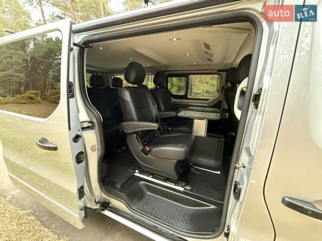 Сірий Рено Трафік, об'ємом двигуна 2 л та пробігом 135 тис. км за 34800 $, фото 95 на Automoto.ua