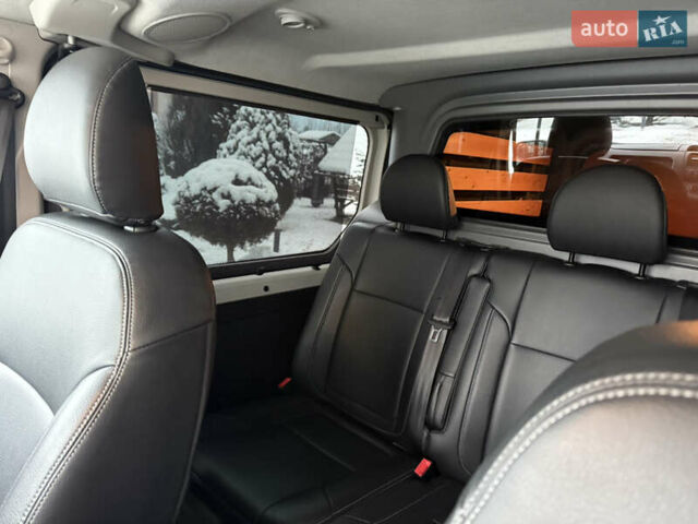 Сірий Рено Трафік, об'ємом двигуна 2 л та пробігом 199 тис. км за 29900 $, фото 127 на Automoto.ua