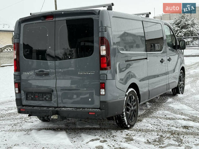 Сірий Рено Трафік, об'ємом двигуна 2 л та пробігом 199 тис. км за 29900 $, фото 92 на Automoto.ua