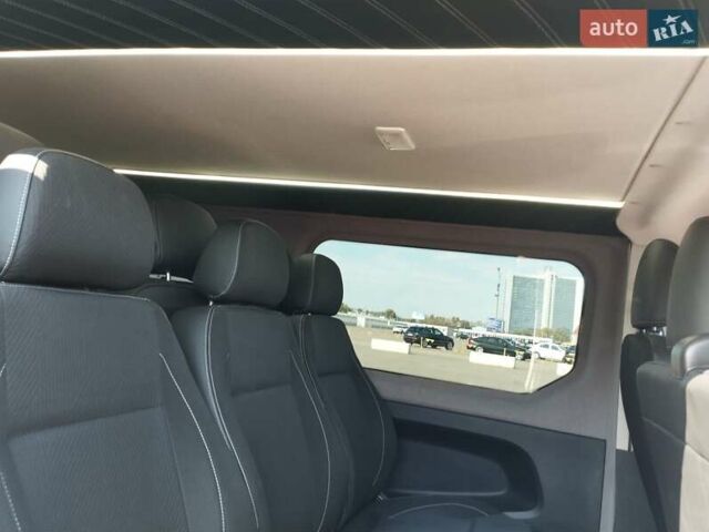 Серый Рено Трафик, объемом двигателя 2 л и пробегом 138 тыс. км за 22900 $, фото 3 на Automoto.ua