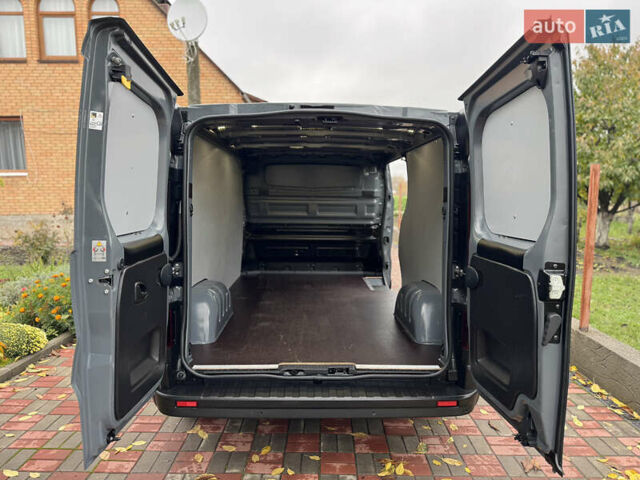 Сірий Рено Трафік, об'ємом двигуна 2 л та пробігом 209 тис. км за 21800 $, фото 19 на Automoto.ua
