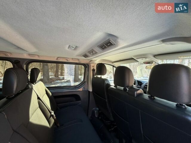Сірий Рено Трафік, об'ємом двигуна 2 л та пробігом 298 тис. км за 23800 $, фото 40 на Automoto.ua