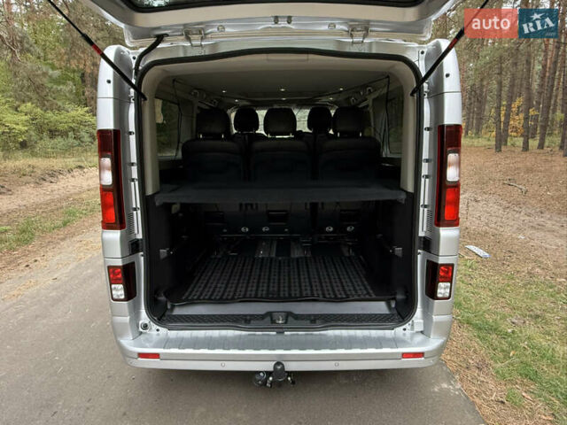 Сірий Рено Трафік, об'ємом двигуна 2 л та пробігом 135 тис. км за 34800 $, фото 99 на Automoto.ua