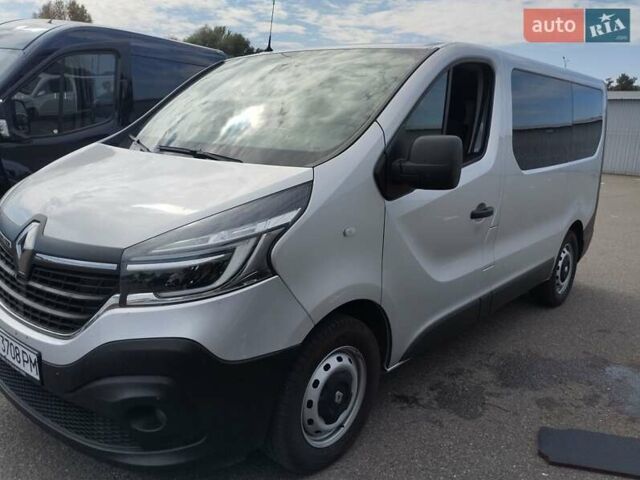 Серый Рено Трафик, объемом двигателя 2 л и пробегом 138 тыс. км за 22900 $, фото 6 на Automoto.ua