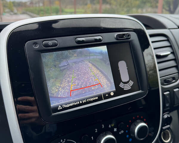 Серый Рено Трафик, объемом двигателя 2 л и пробегом 209 тыс. км за 21800 $, фото 54 на Automoto.ua