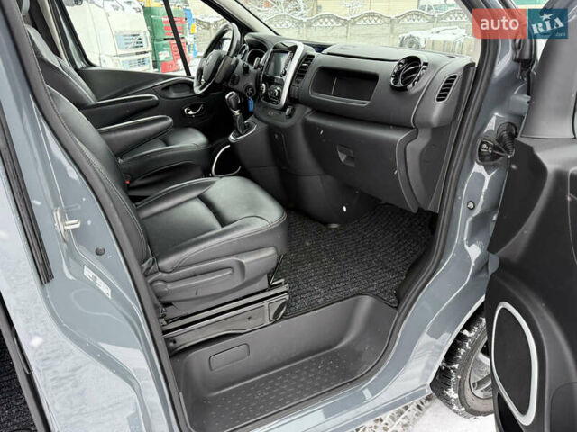 Сірий Рено Трафік, об'ємом двигуна 2 л та пробігом 199 тис. км за 29900 $, фото 36 на Automoto.ua
