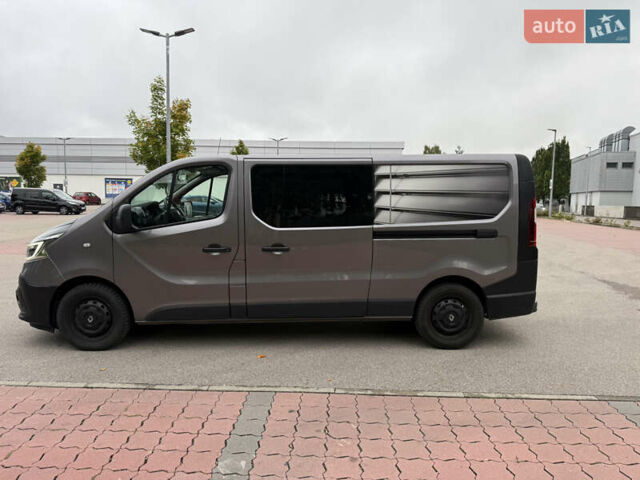Сірий Рено Трафік, об'ємом двигуна 2 л та пробігом 219 тис. км за 21999 $, фото 2 на Automoto.ua