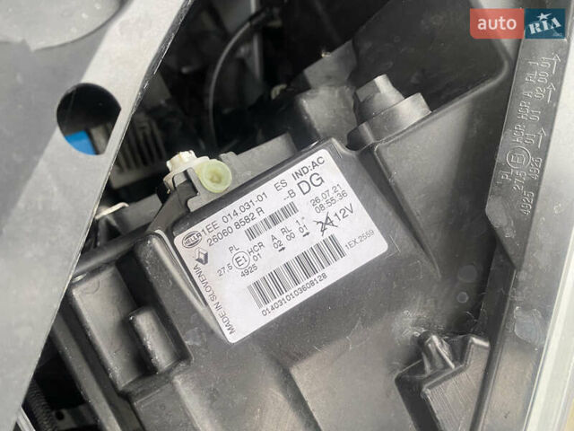 Серый Рено Трафик, объемом двигателя 2 л и пробегом 150 тыс. км за 22500 $, фото 33 на Automoto.ua