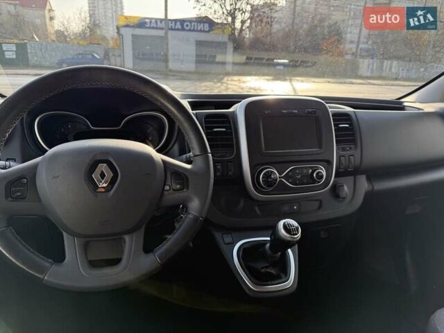 Серый Рено Трафик, объемом двигателя 2 л и пробегом 205 тыс. км за 25700 $, фото 49 на Automoto.ua