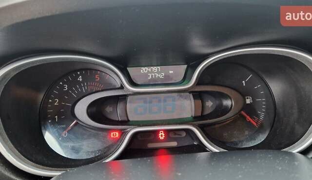 Серый Рено Трафик, объемом двигателя 2 л и пробегом 204 тыс. км за 24300 $, фото 9 на Automoto.ua