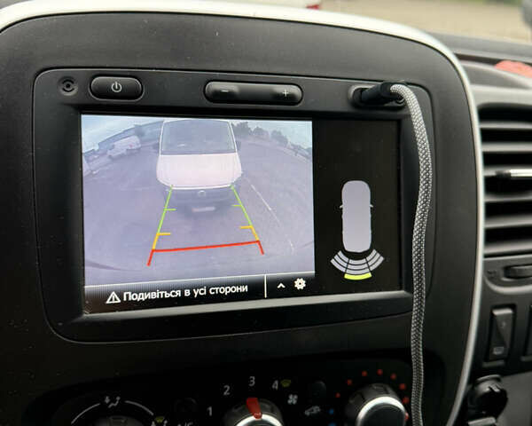 Сірий Рено Трафік, об'ємом двигуна 2 л та пробігом 219 тис. км за 21999 $, фото 27 на Automoto.ua