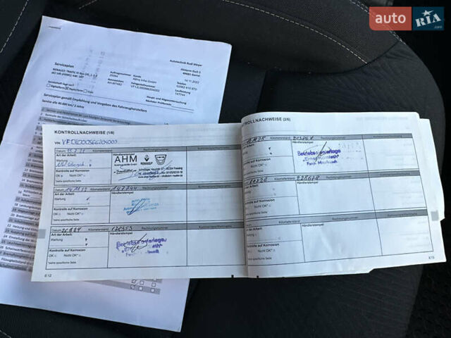 Серый Рено Трафик, объемом двигателя 2 л и пробегом 232 тыс. км за 23899 $, фото 44 на Automoto.ua