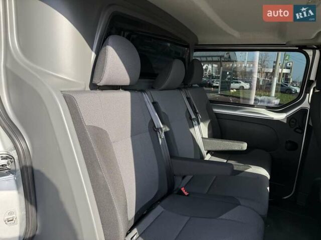 Серый Рено Трафик, объемом двигателя 2 л и пробегом 205 тыс. км за 25700 $, фото 36 на Automoto.ua