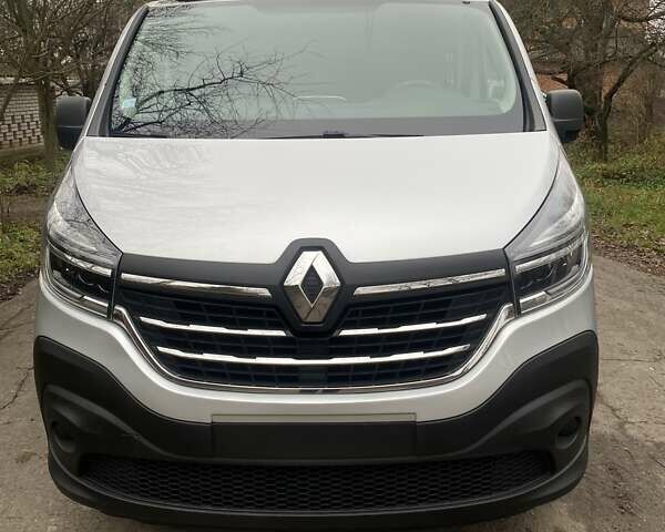 Сірий Рено Трафік, об'ємом двигуна 2 л та пробігом 210 тис. км за 21700 $, фото 16 на Automoto.ua