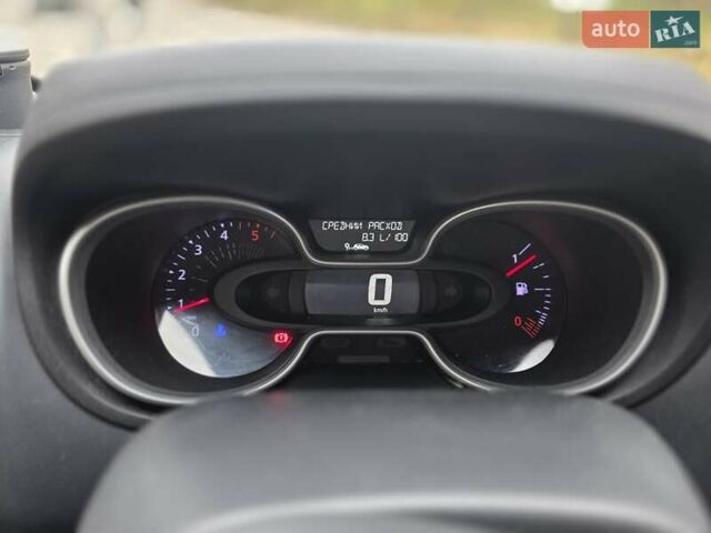 Серый Рено Трафик, объемом двигателя 2 л и пробегом 203 тыс. км за 23500 $, фото 30 на Automoto.ua