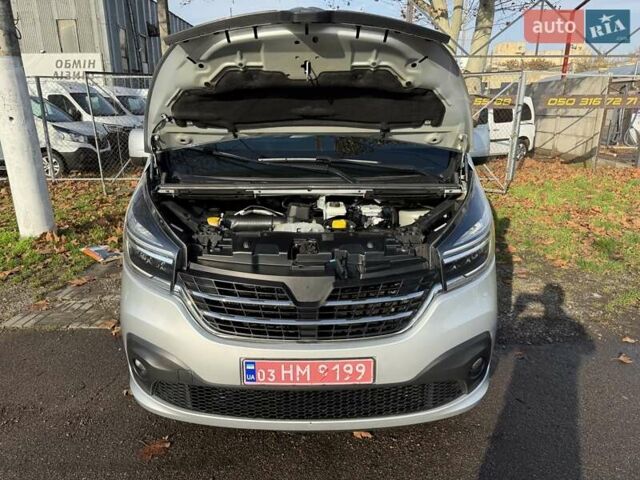 Серый Рено Трафик, объемом двигателя 2 л и пробегом 205 тыс. км за 25700 $, фото 61 на Automoto.ua