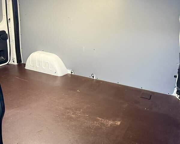 Серый Рено Трафик, объемом двигателя 2 л и пробегом 226 тыс. км за 18900 $, фото 22 на Automoto.ua