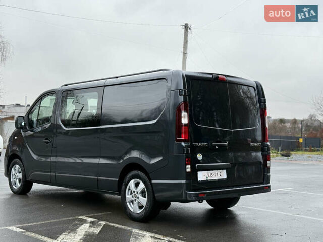 Серый Рено Трафик, объемом двигателя 2 л и пробегом 210 тыс. км за 24300 $, фото 4 на Automoto.ua