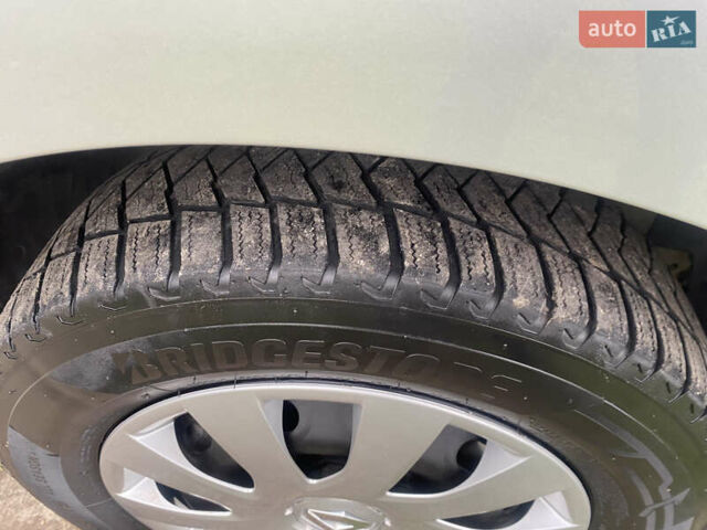 Серый Рено Трафик, объемом двигателя 2 л и пробегом 150 тыс. км за 22500 $, фото 22 на Automoto.ua