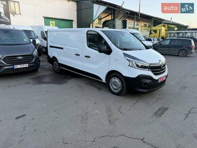 Серый Рено Трафик, объемом двигателя 2 л и пробегом 226 тыс. км за 18900 $, фото 5 на Automoto.ua