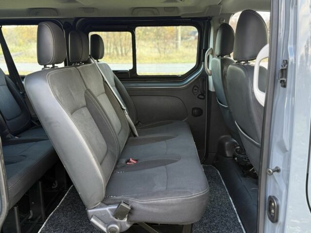 Серый Рено Трафик, объемом двигателя 2 л и пробегом 146 тыс. км за 28500 $, фото 6 на Automoto.ua