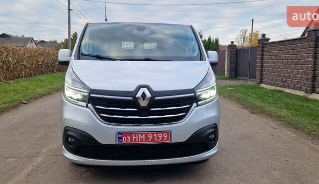 Серый Рено Трафик, объемом двигателя 2 л и пробегом 204 тыс. км за 24300 $, фото 6 на Automoto.ua