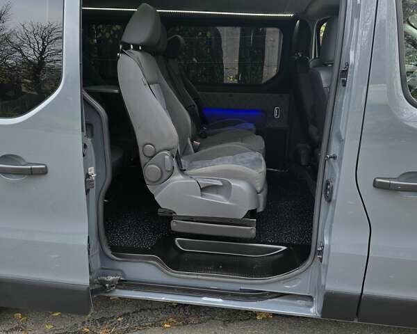 Серый Рено Трафик, объемом двигателя 2 л и пробегом 203 тыс. км за 23500 $, фото 16 на Automoto.ua