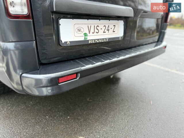Серый Рено Трафик, объемом двигателя 2 л и пробегом 210 тыс. км за 24300 $, фото 16 на Automoto.ua