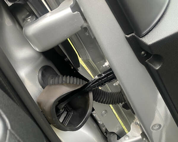 Серый Рено Трафик, объемом двигателя 2 л и пробегом 150 тыс. км за 22500 $, фото 12 на Automoto.ua