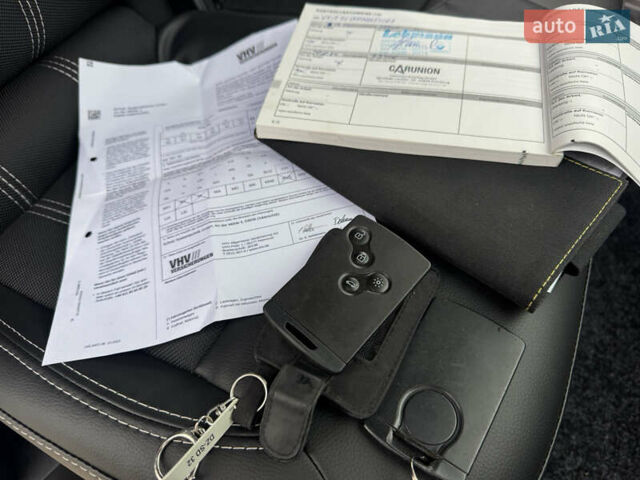 Серый Рено Трафик, объемом двигателя 2 л и пробегом 93 тыс. км за 25999 $, фото 59 на Automoto.ua