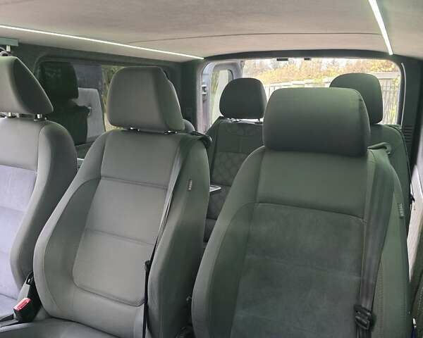 Серый Рено Трафик, объемом двигателя 2 л и пробегом 203 тыс. км за 23500 $, фото 18 на Automoto.ua